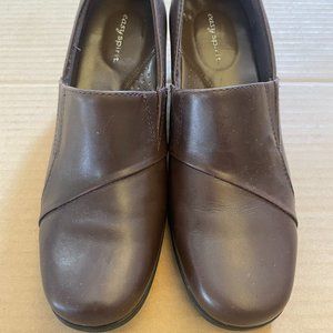 Easy Spirit leather upper balance